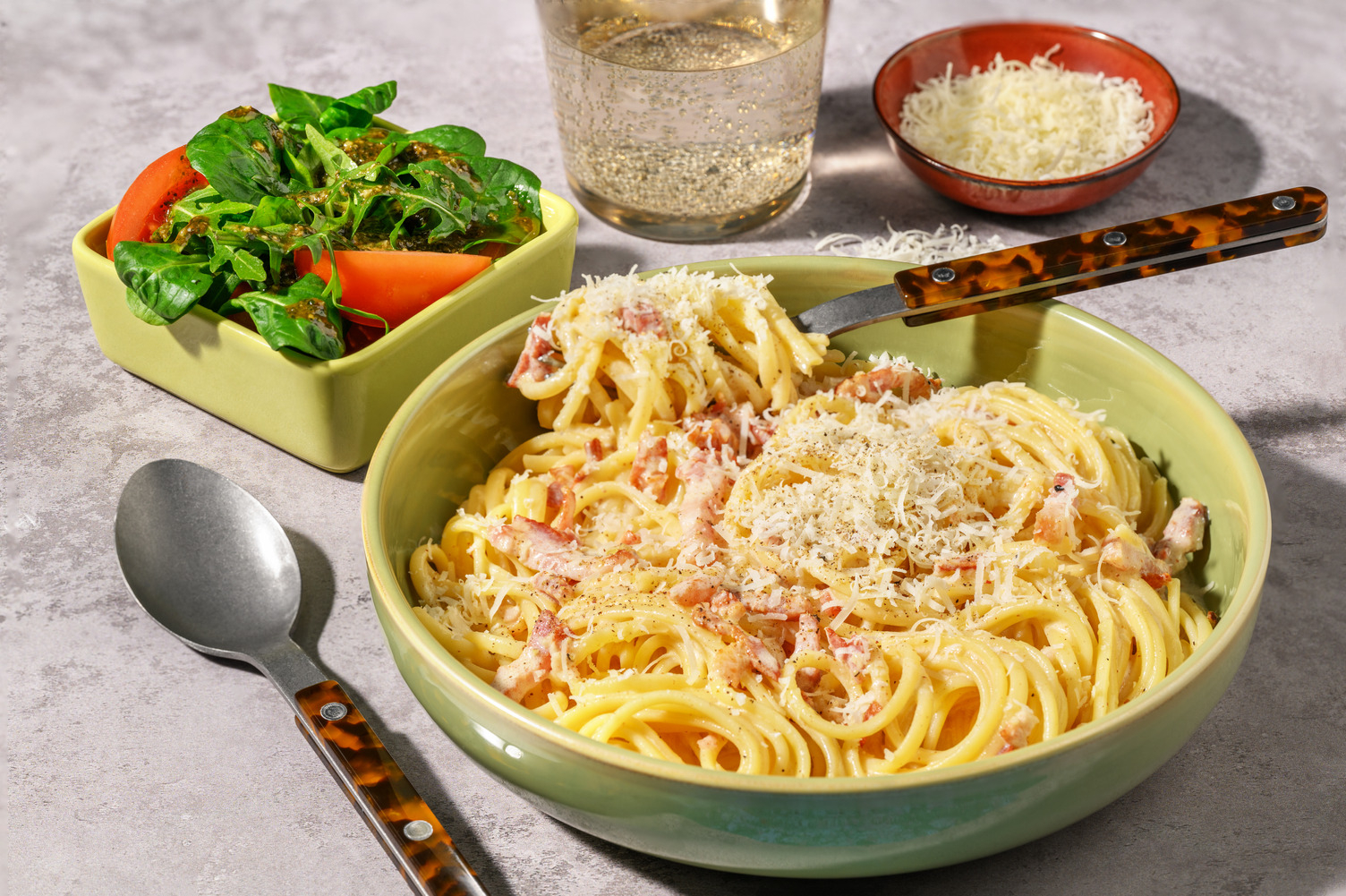 Linguine en sauce crémeuse au lard & parmesan