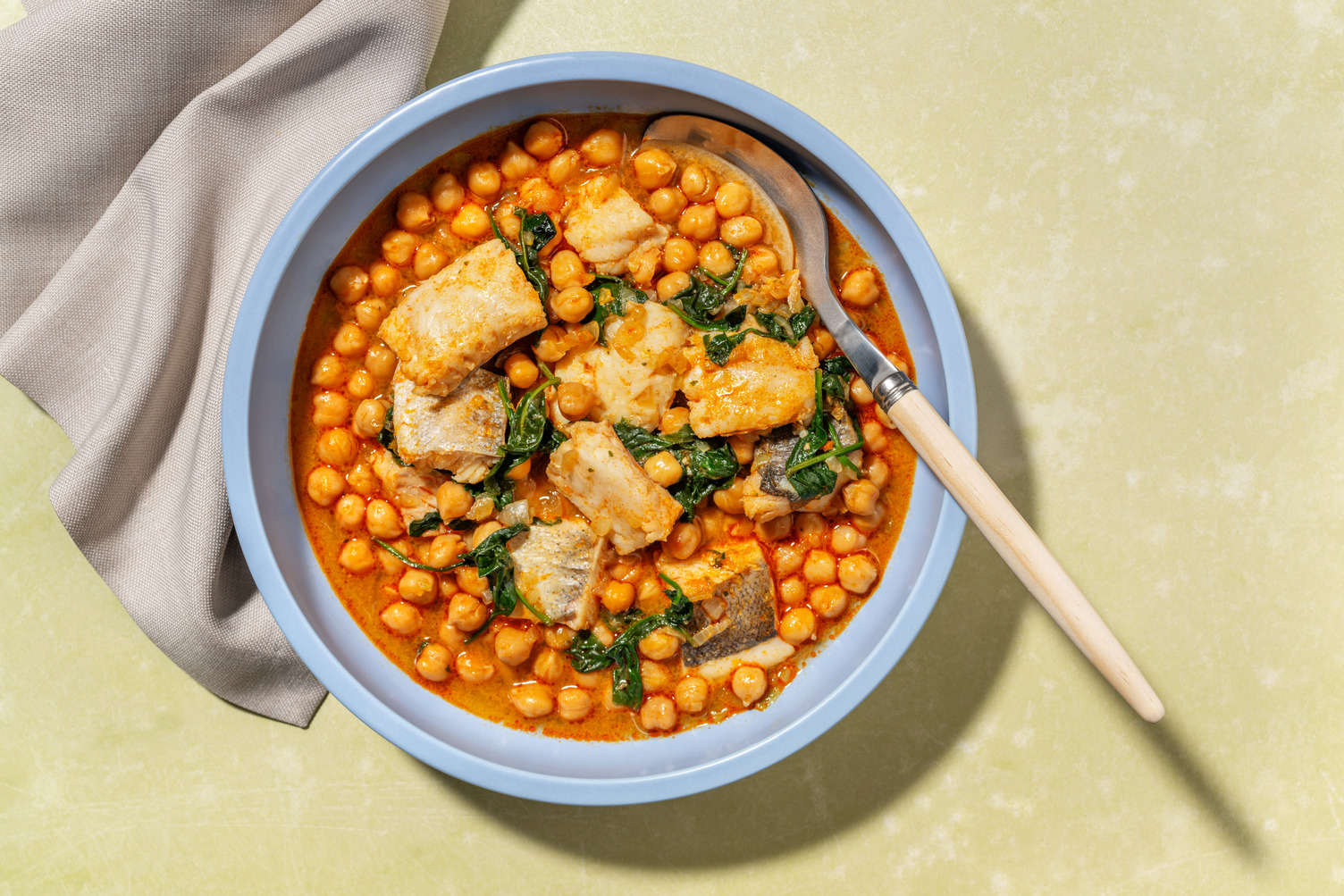 Merluza guisada con garbanzos