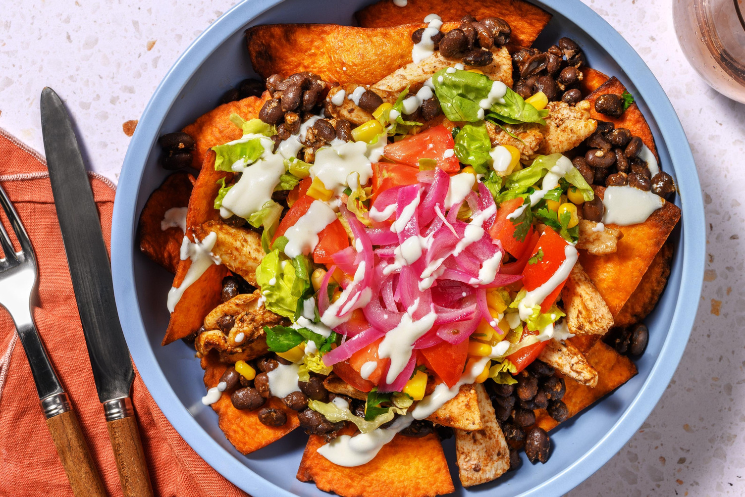 Tacosalade met kip en zure room