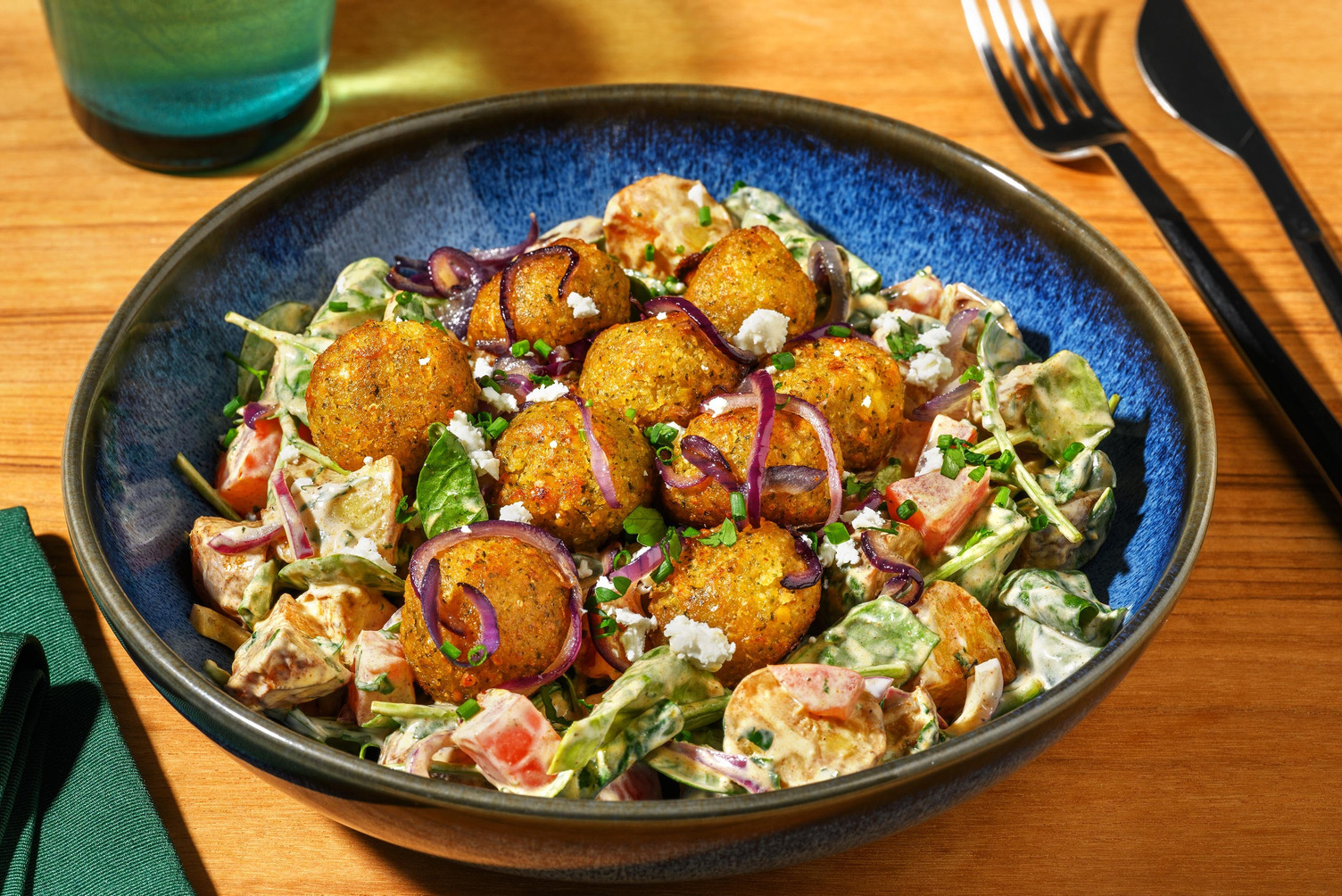 Spanischer Kartoffelsalat mit Falafel