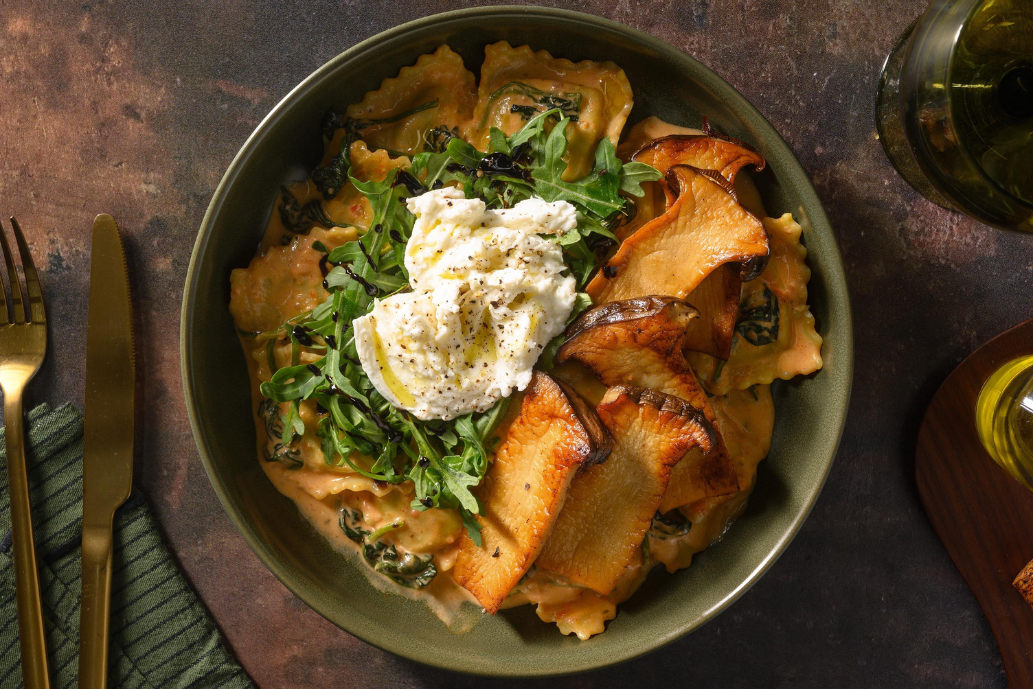 Gefüllte Maxi-Ravioli mit Büffelmozzarella