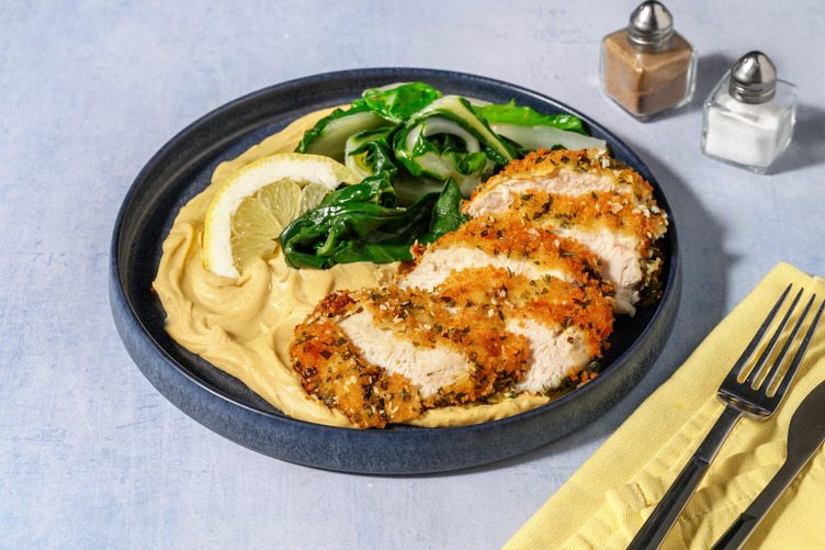 Cotoletta di pollo al sesamo ed erbette tenere