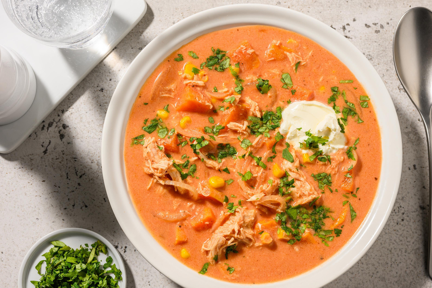 Pikante chipotle kippensoep