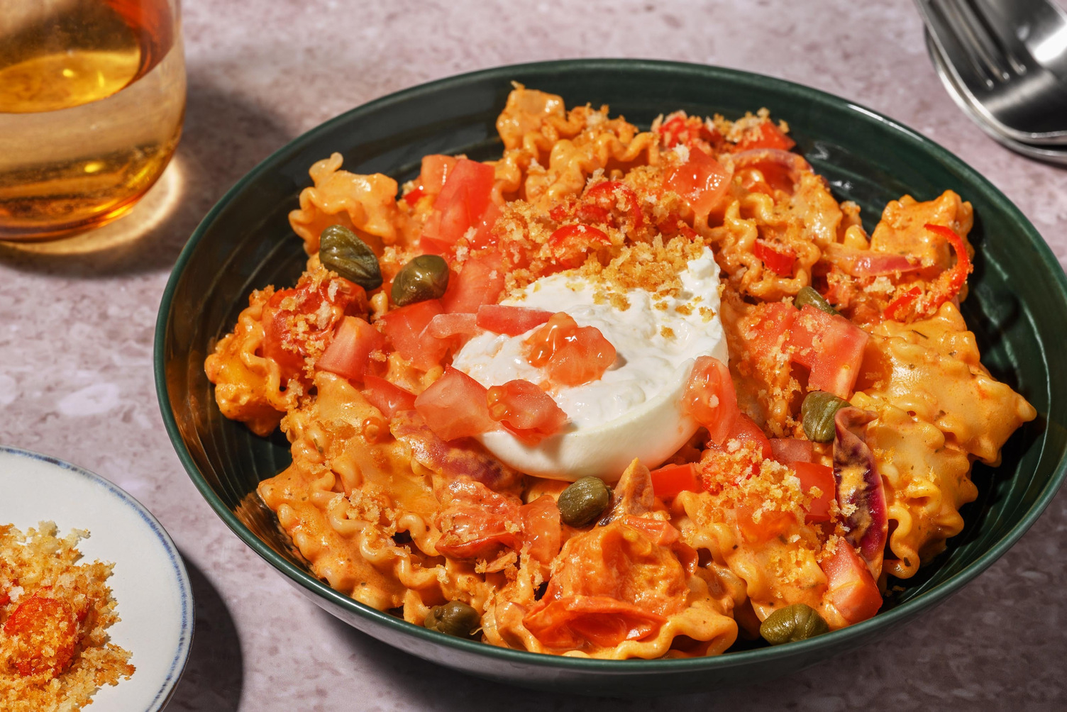 Mafaldine met burrata en pittige panko-topping