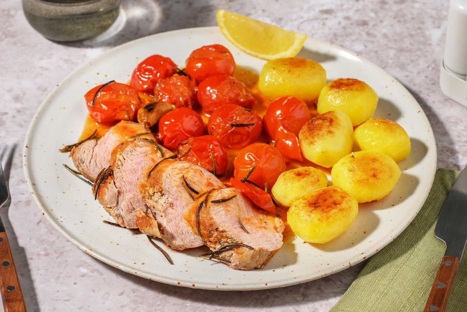 Coppa di maiale tenera al rosmarino