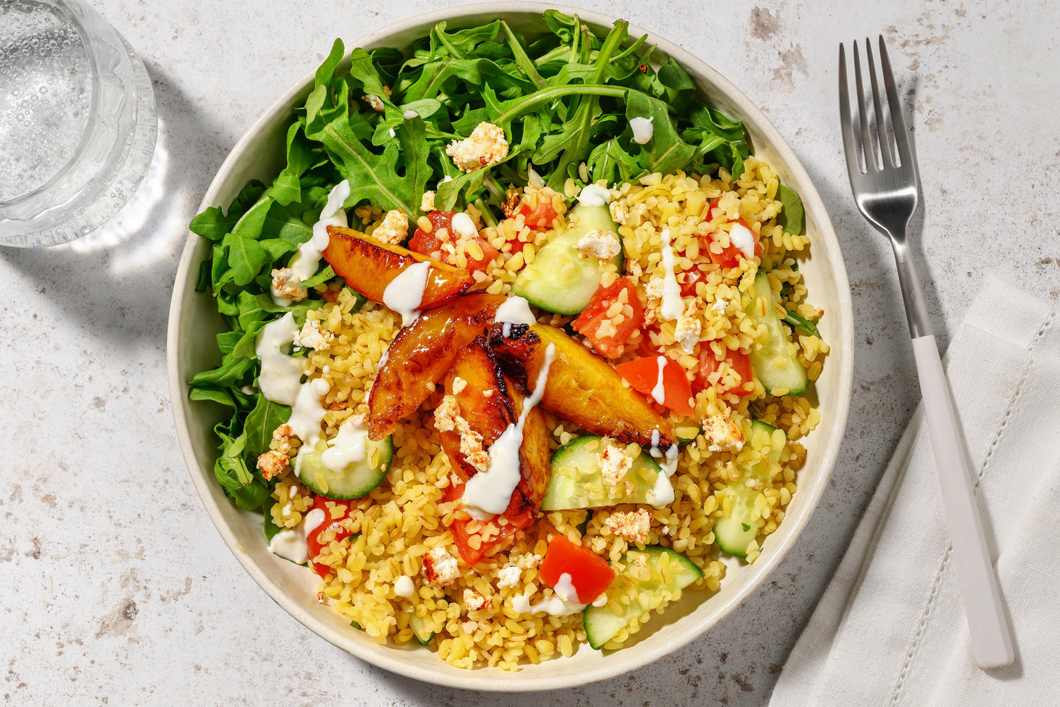 Bulgursalat mit Hirtenkäse-Nektarinen