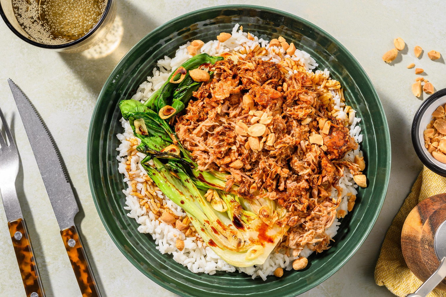 Butadon - Bowl di maiale sfilacciato e pak choi