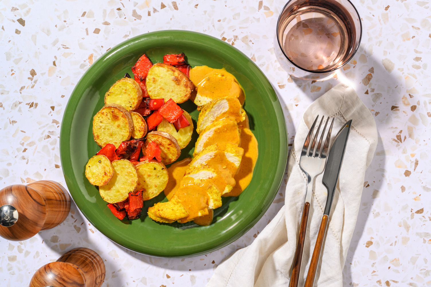 Pollo con curry al estilo japonés