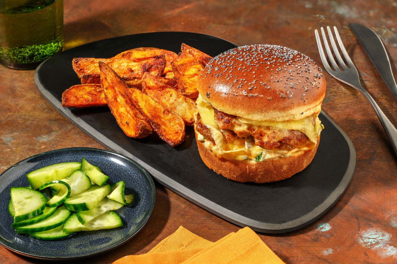 Smash burger con queso camembert francés