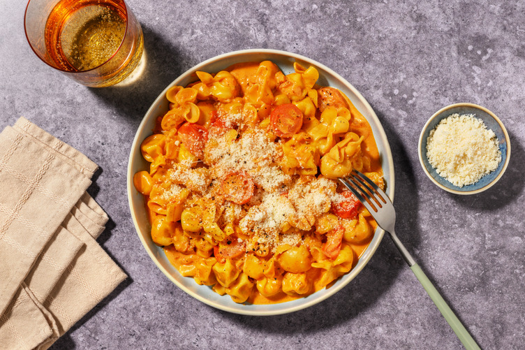 Stuffed Fiorelli in Pomodoro Sauce with Chicken