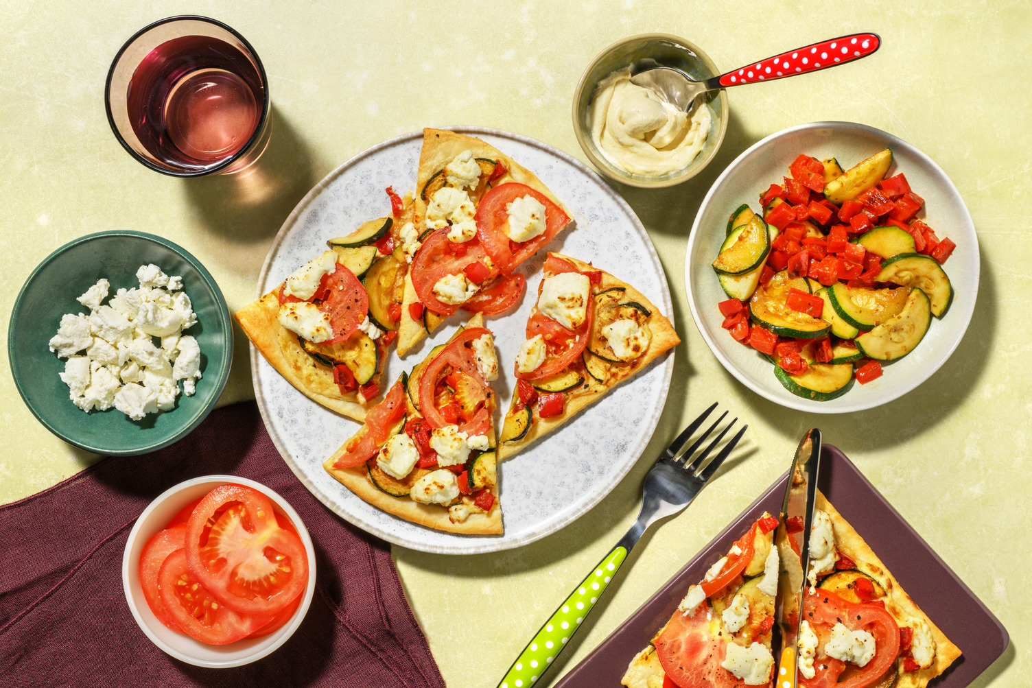 Tarte fine au chèvre & légumes de saison