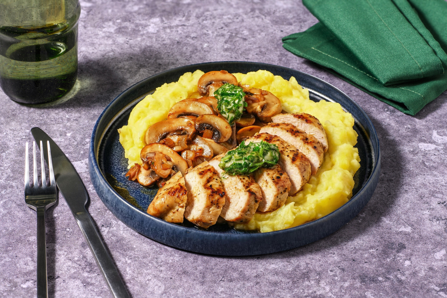 Poulet grillé & beurre à l'ail des ours