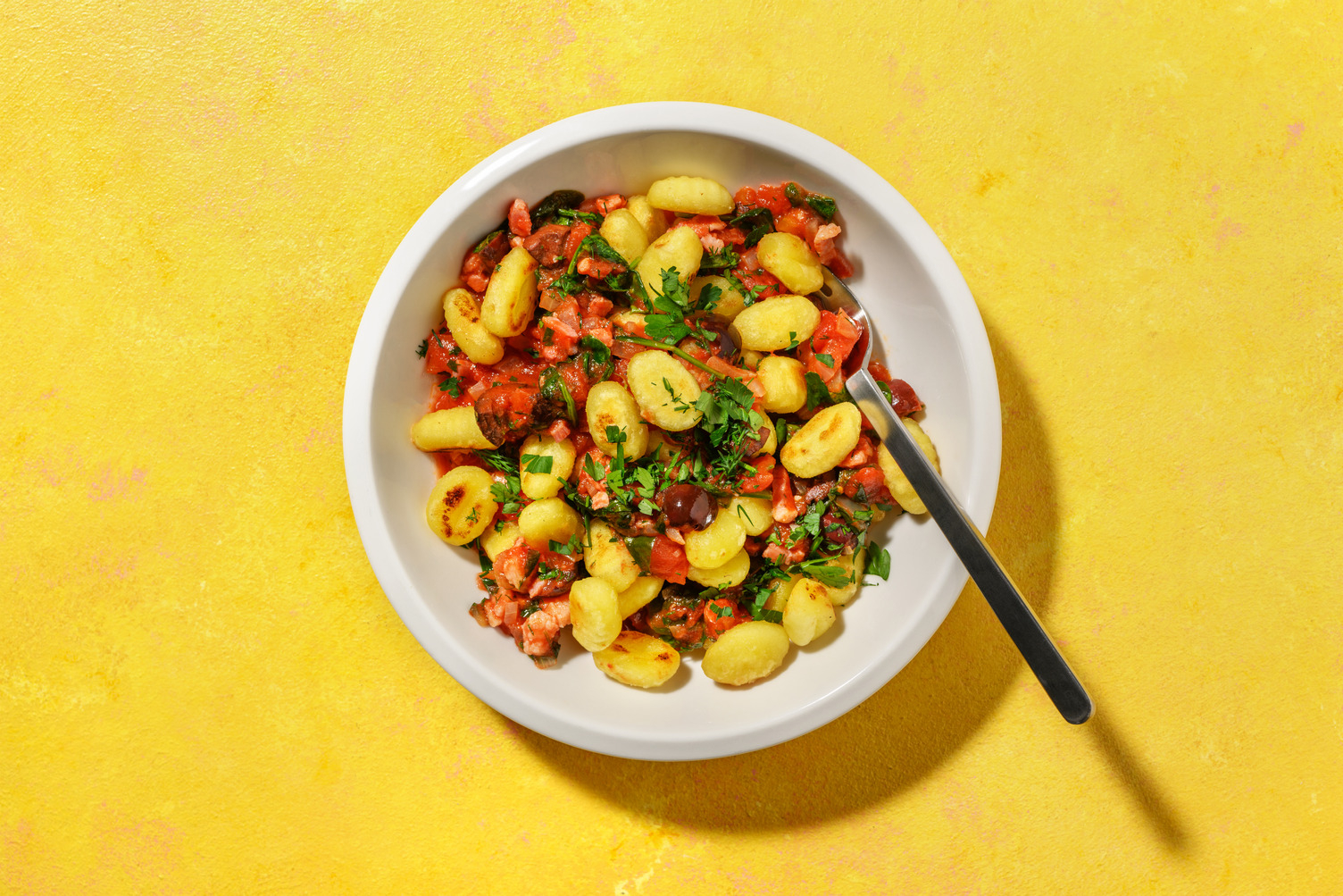 Gnocci aux olives & lardons façon puttanesca