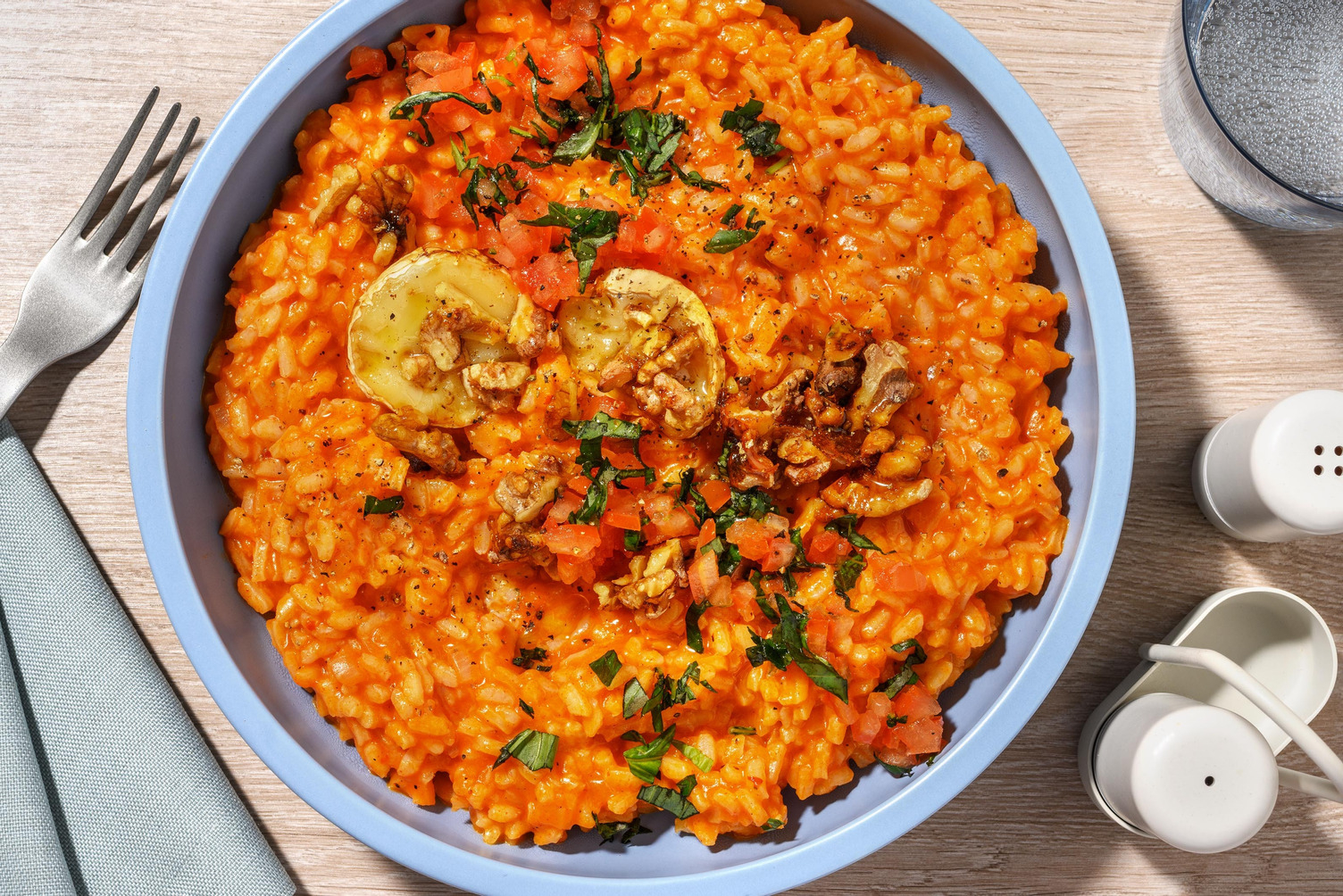 Fromage de chèvre sur risotto en sauce au poivron & paprika fumé
