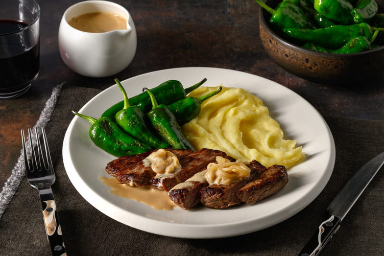 Entrecot a la francesa con salsa cremosa de cebolla