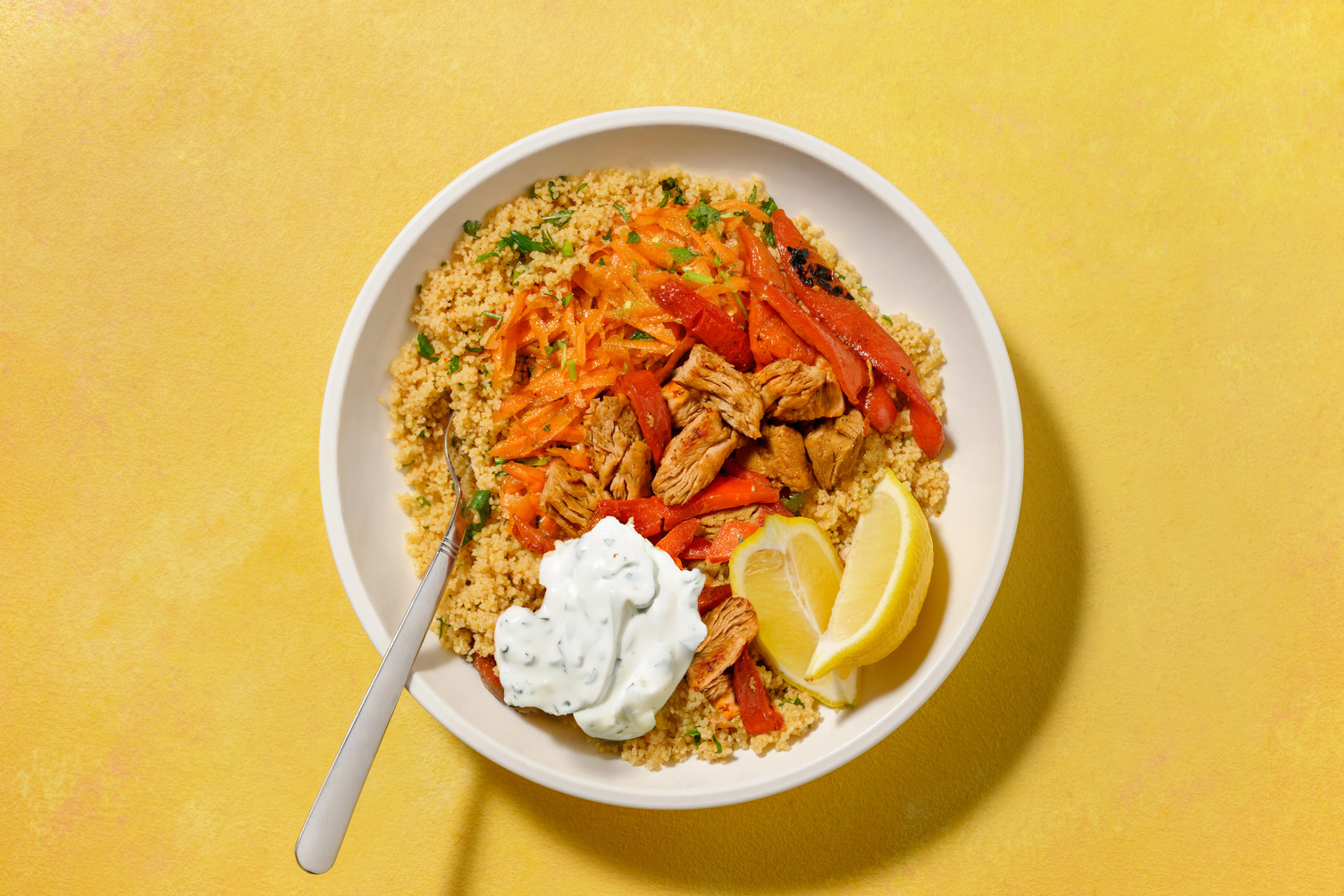 Bowl Medina : émincés veggie, harissa & semoule