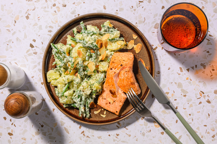 Saumon poêlé & sa salade scandinave