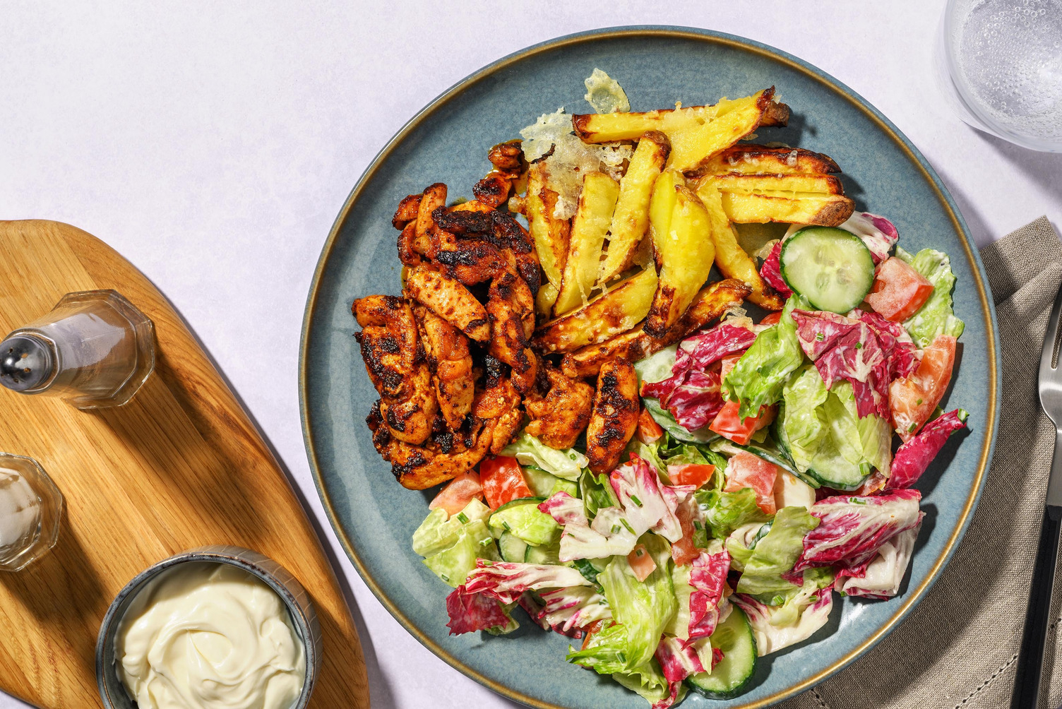 Kapsalon met cheesy kippendijreepjes