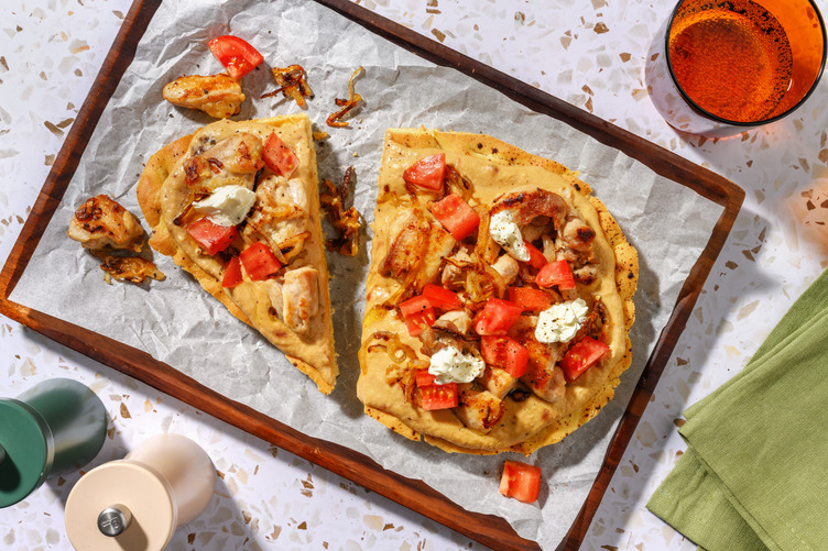 Naan ricco alla crema di melanzane e pollo