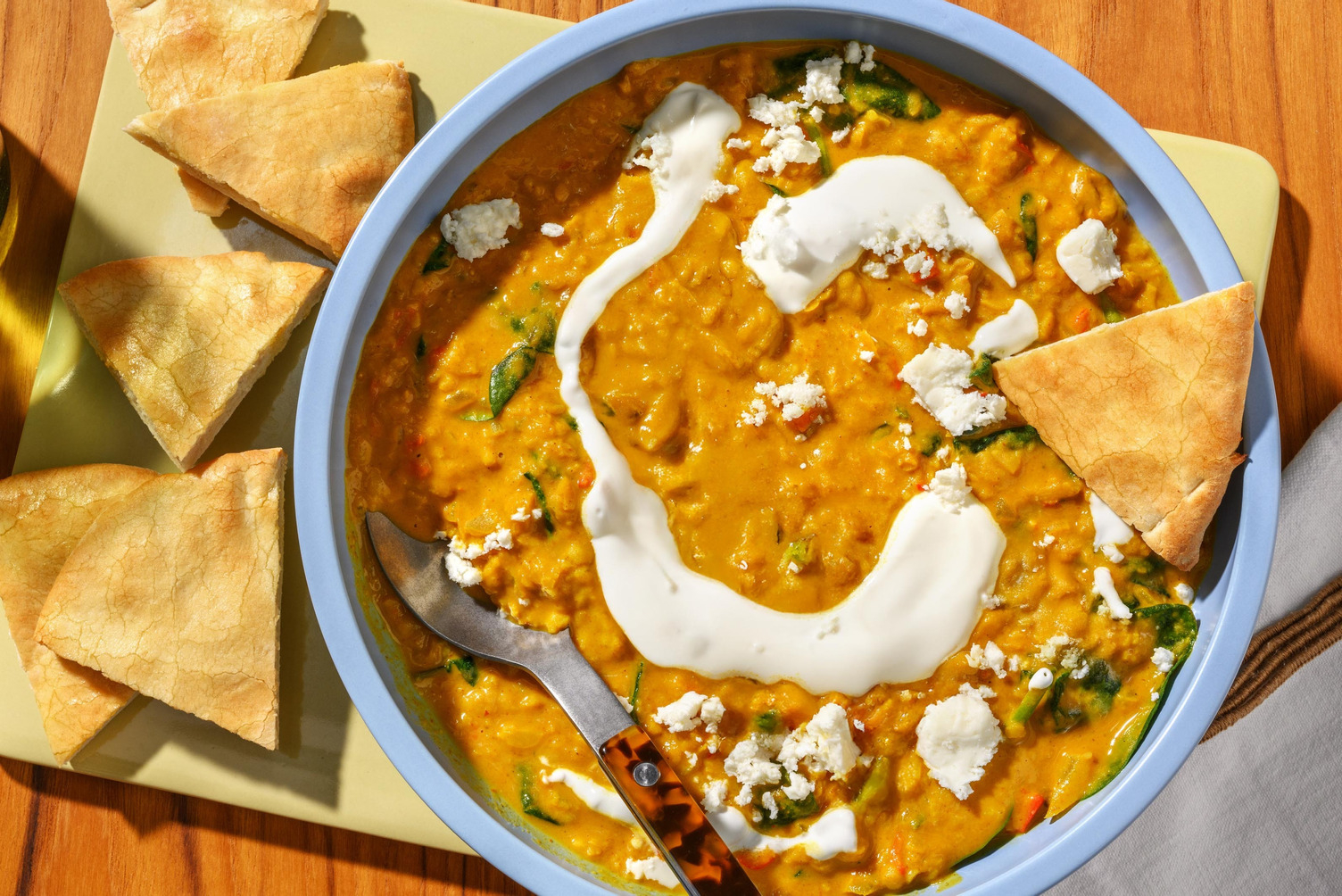 Romige linzencurry met witte kaas