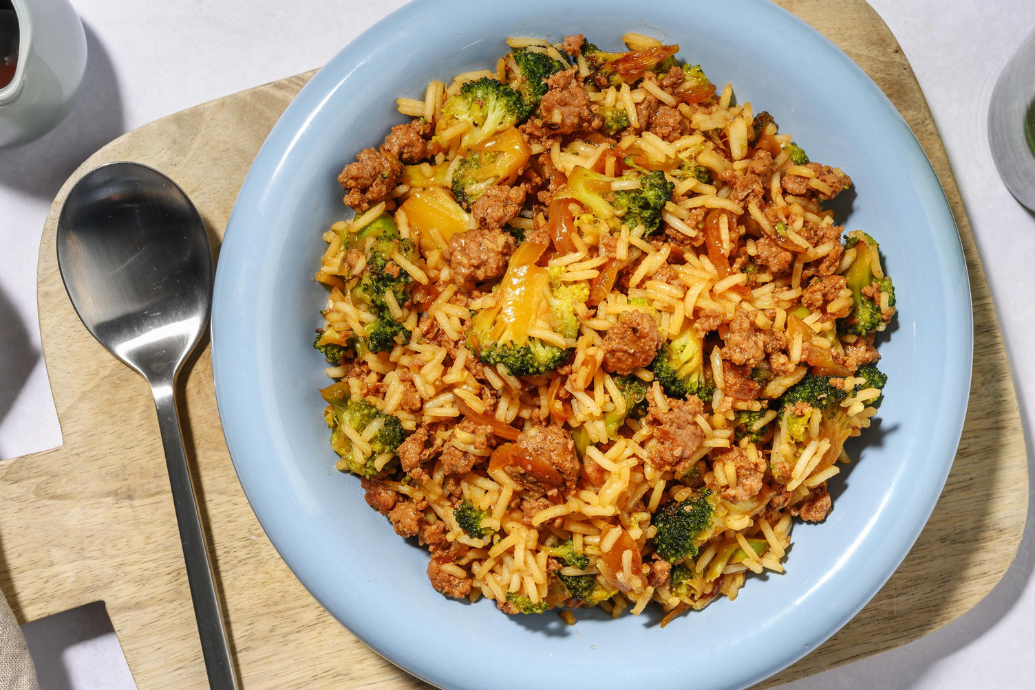 Rinderhackfleisch-Reispfanne mit Brokkoli