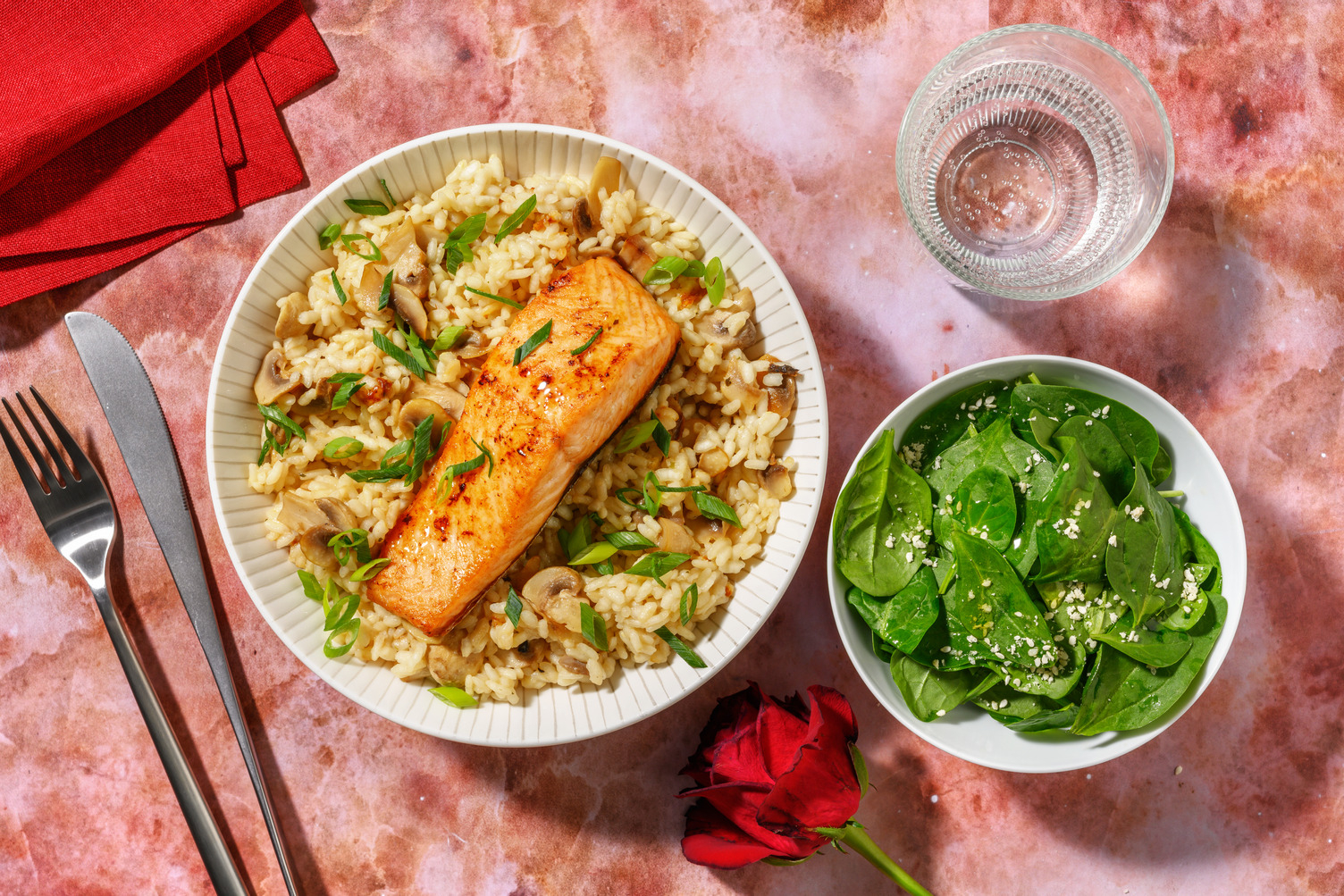 Saumon délicatement laqué & épinards