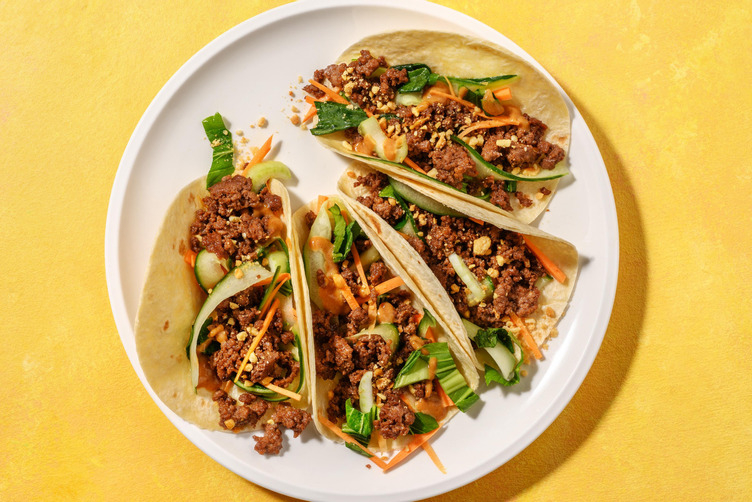 Snabblagade satay-tacos på nötfärs