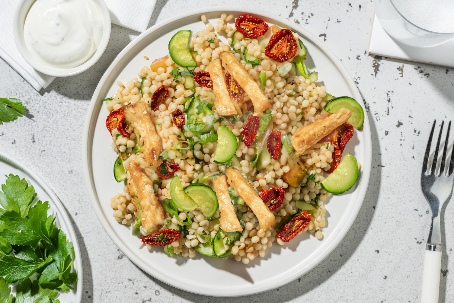 One-Pot: Schweinefilet-Perlcouscous-Salat