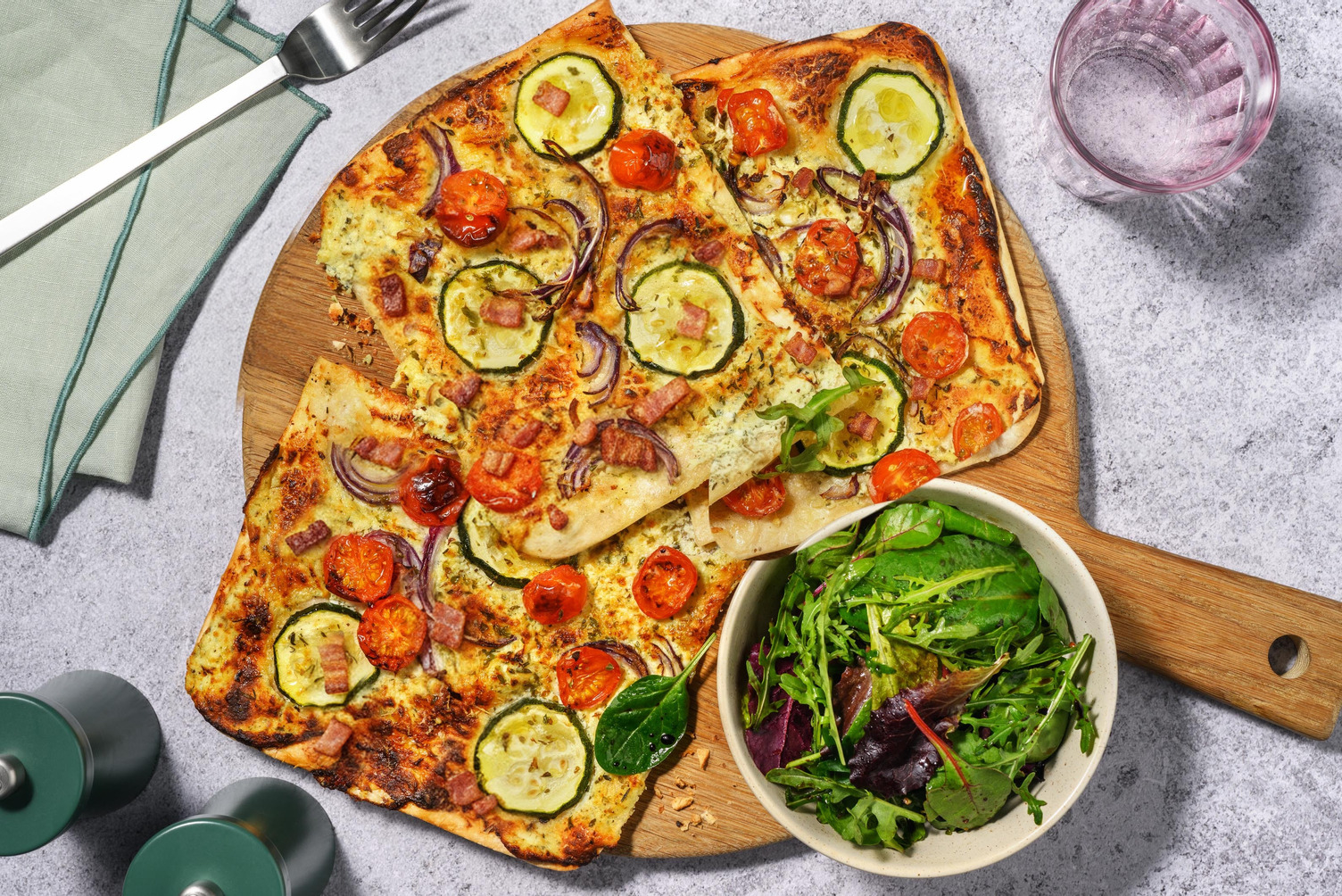 Flammkuchen Romana mit extra Bacon