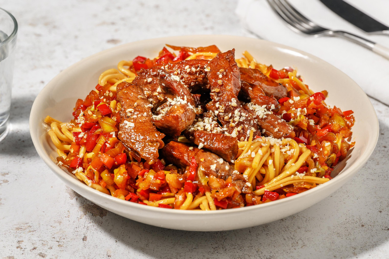 Émincés de steak et nouilles au blé complet 