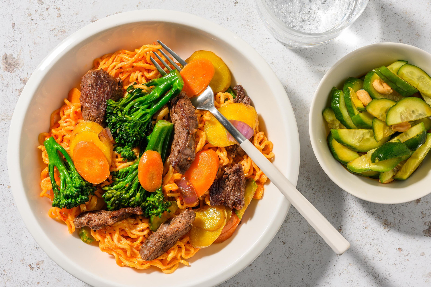 Nouilles crémeuses au tahini et émincés de steak