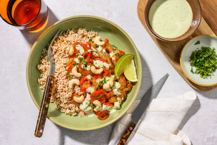 Bowl met scampi's en pikante jalapeñocrème
