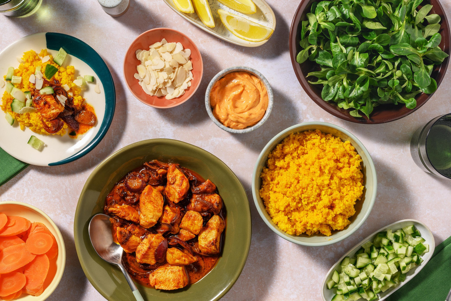 Couscousbowl met kalkoen en currymayo