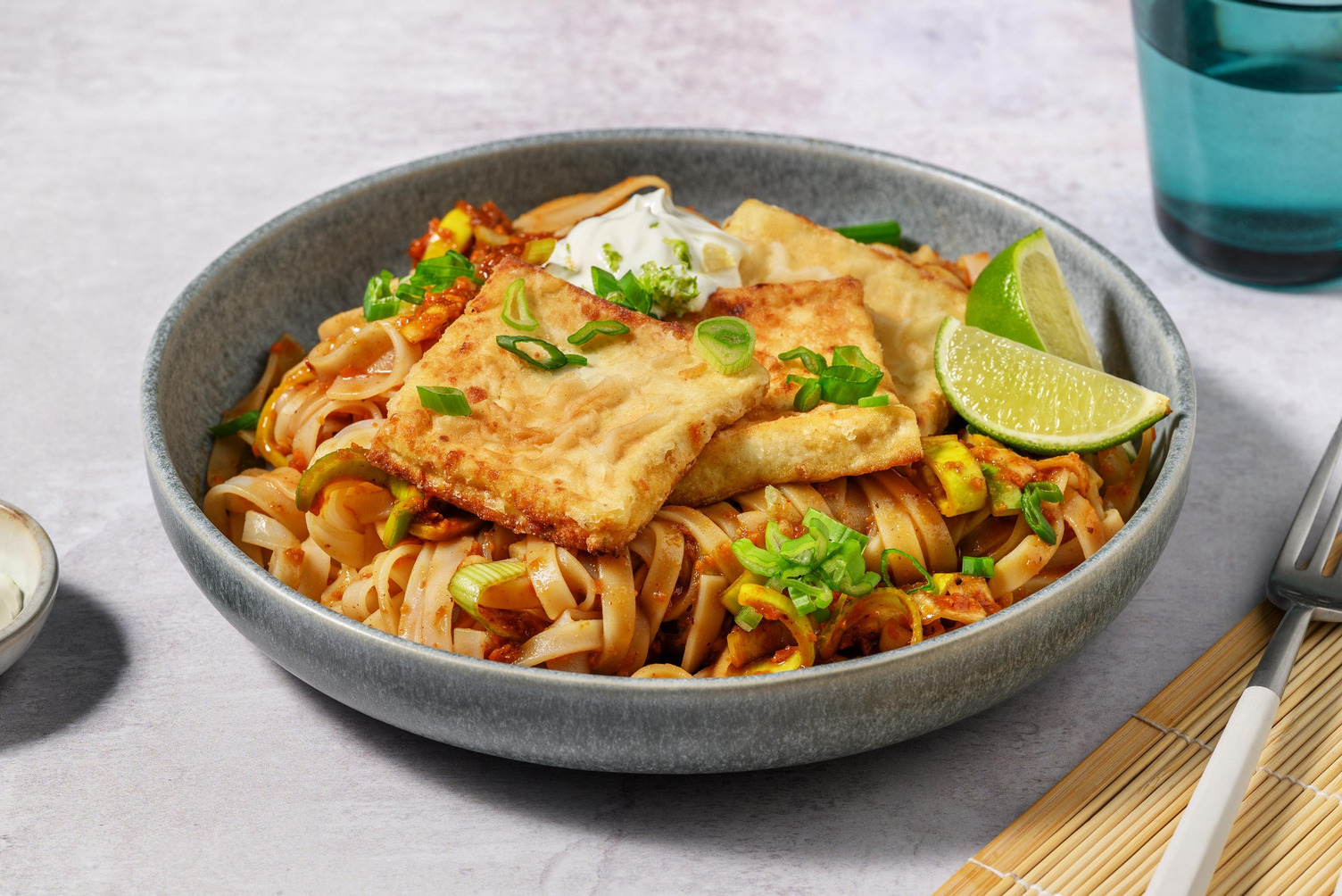 Nudelpfanne mit crispy Sweet Chili Tofu