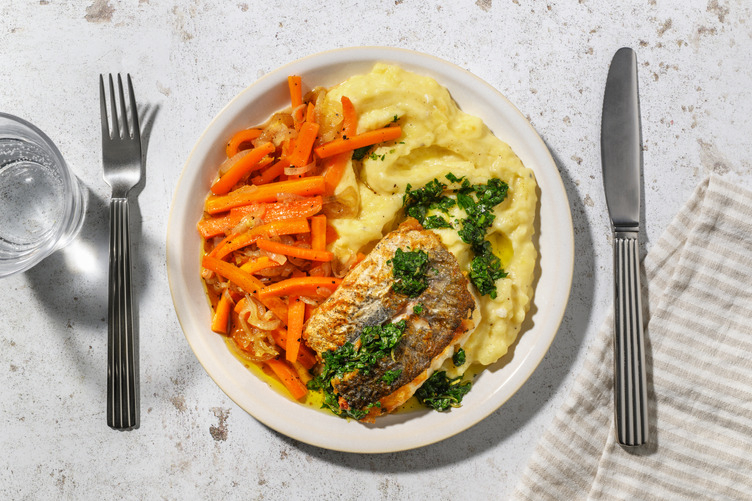 Merluza con gremolata italiana de perejil y ajo