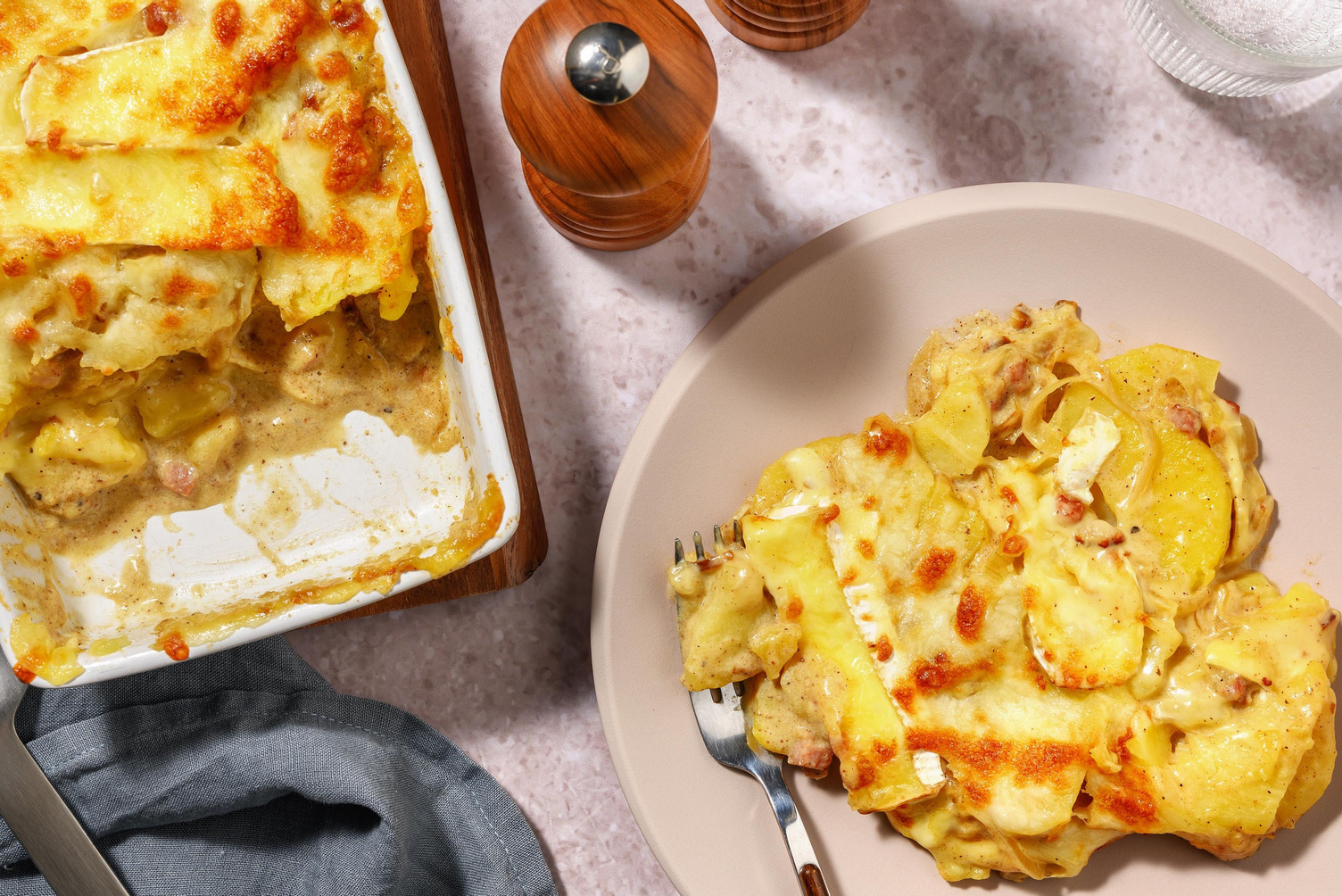 Tartiflette met camembert en spekreepjes