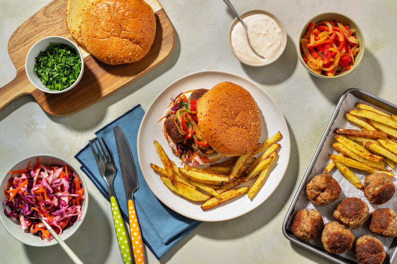 Familie-gehaktbalbroodjesavond met zelfgemaakte frietjes