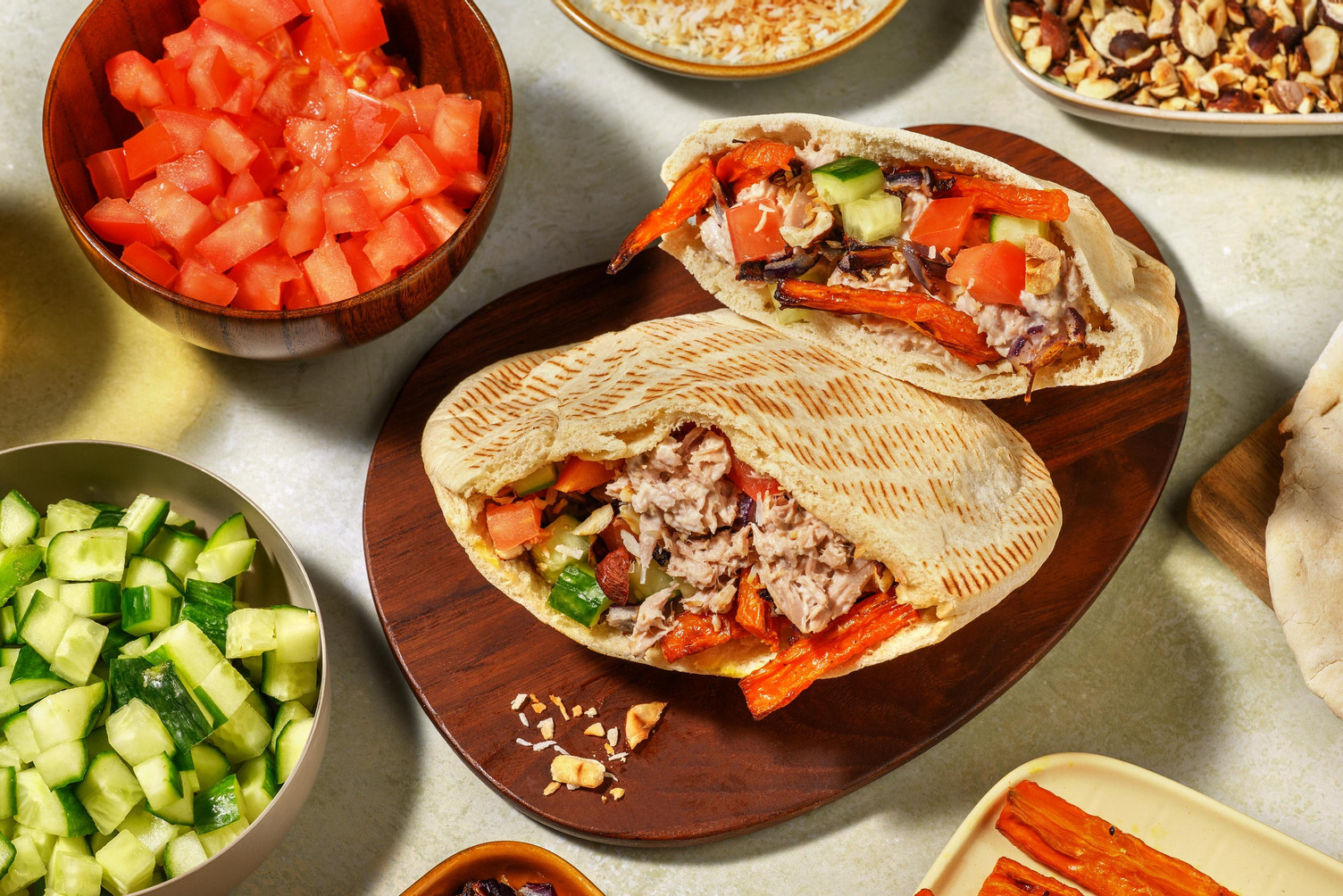 Pitas garnies de salade de thon maison