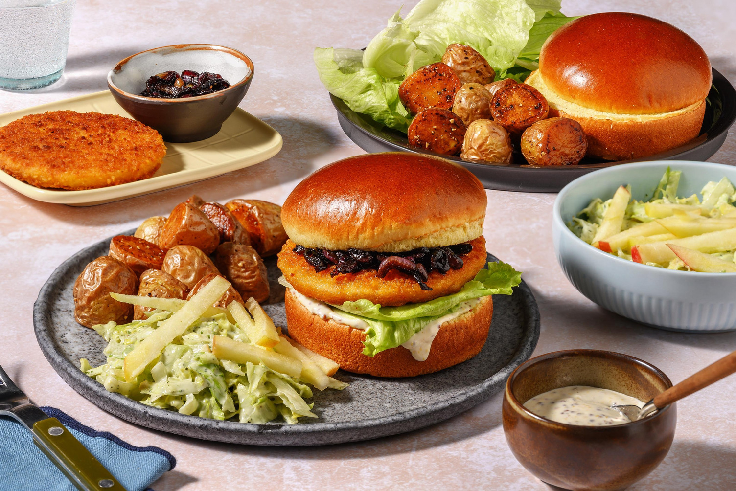 Krokante vegetarische kipburger op brioche