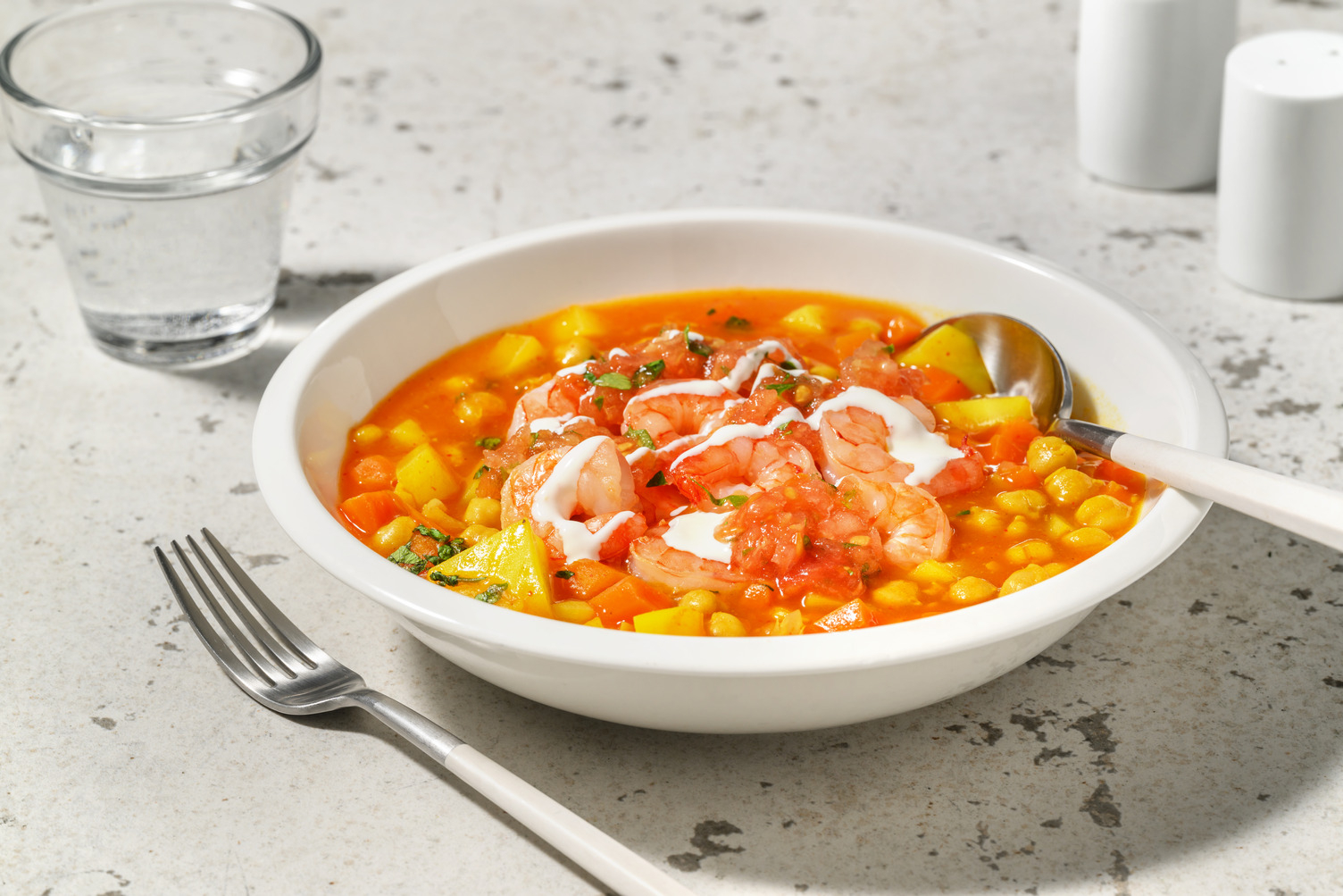Indische Gemüsesuppe mit doppelt Garnelen