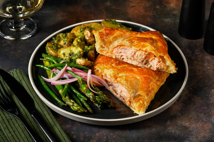 Pesto Salmon en Croute and Cheesy Truffle Potatoes