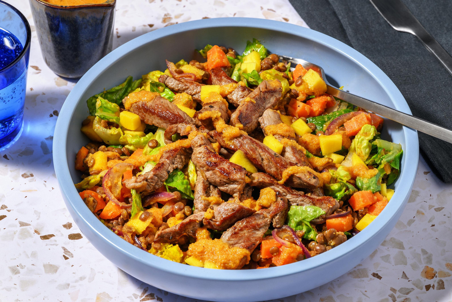 Thai Mango-Linsensalat mit Bio-Rindersteak
