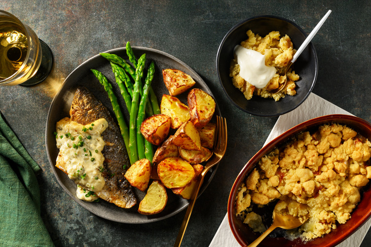 Sea Bream in Creamy Garlic and Lemon Sauce