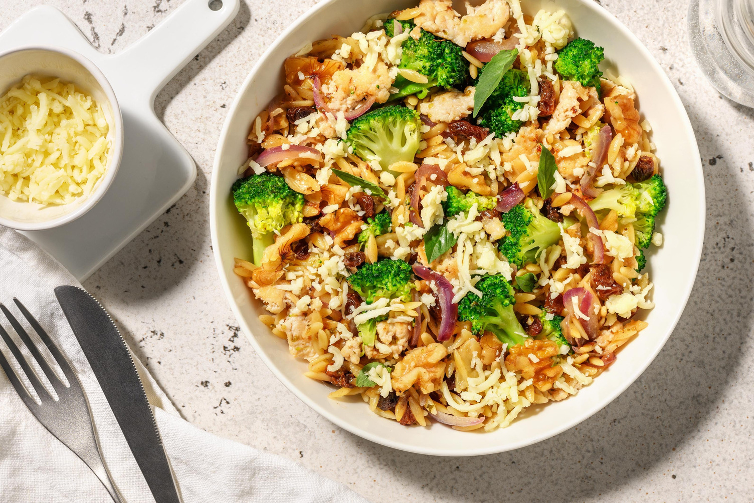  Siciliaanse stijl orzo met kip en pecorino