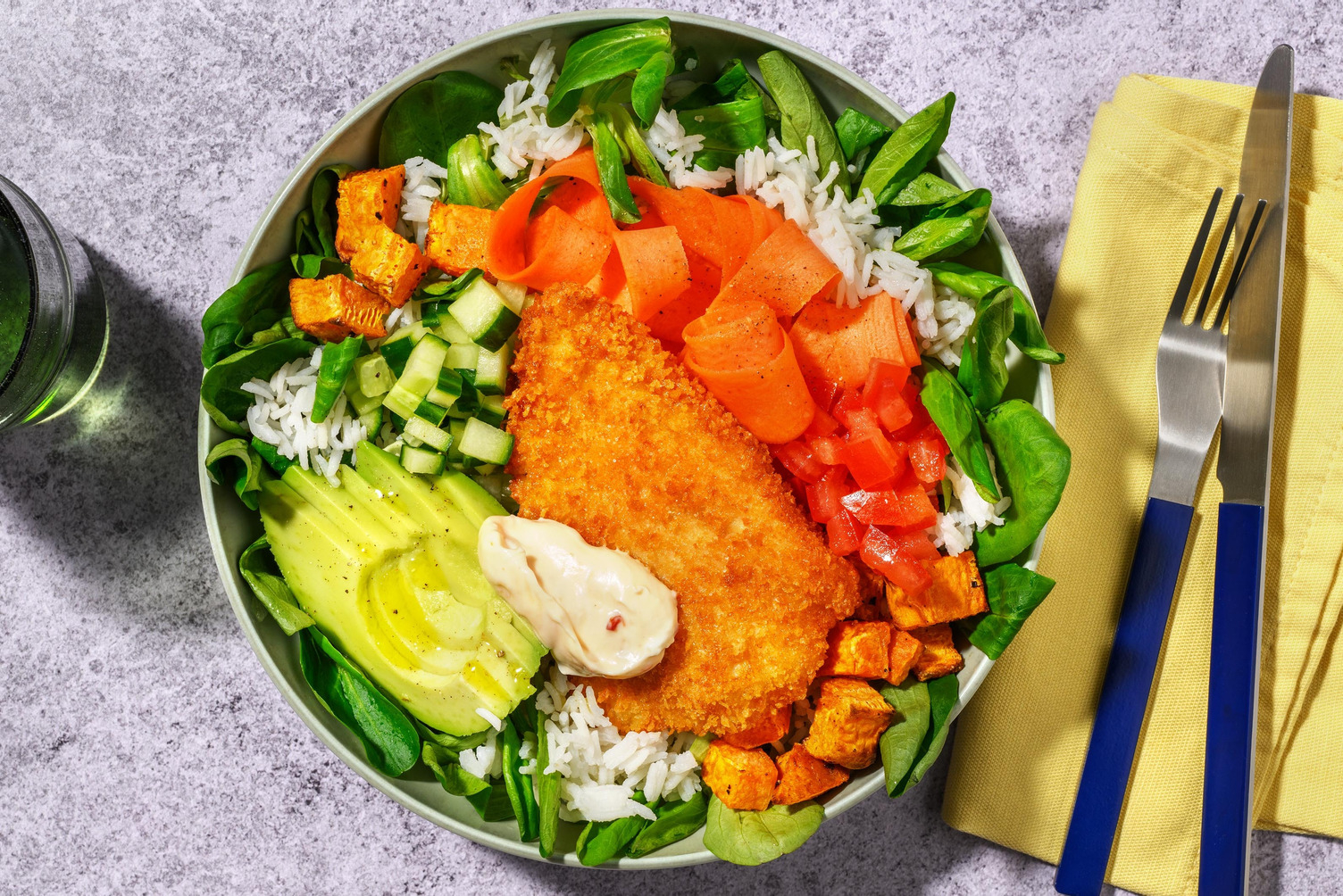 Boeddhabowl met krokante kipschnitzel