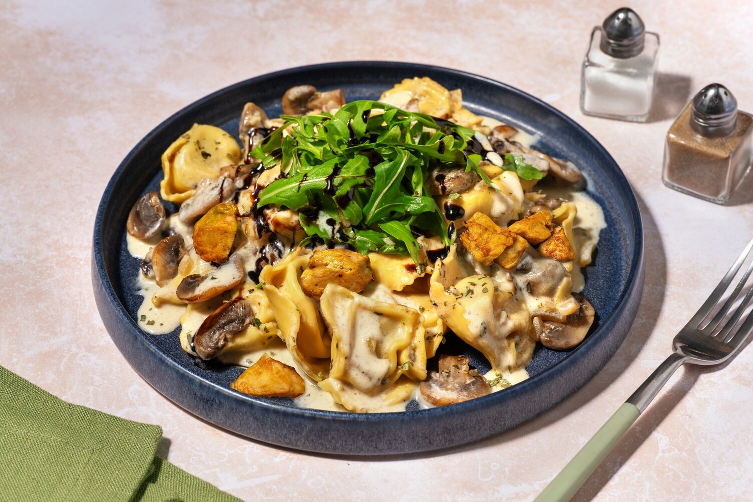Creamy Chicken, Mushroom, Spinach & Ricotta Tortellini