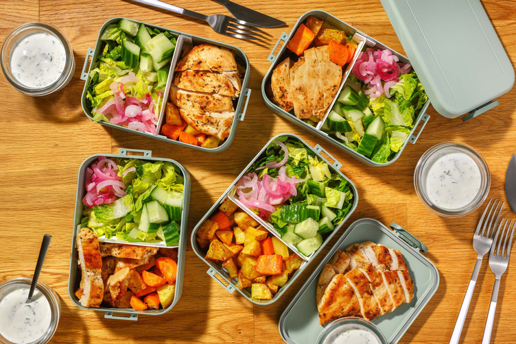 Souflaki Hähnchen Salat mit Röstgemüse 