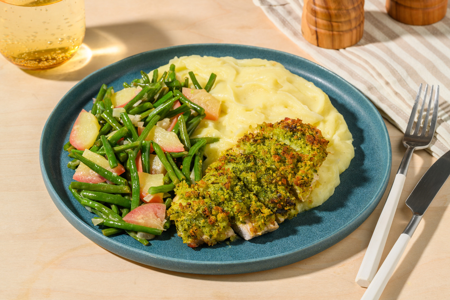 Hähnchenbrust mit Kräuterkruste