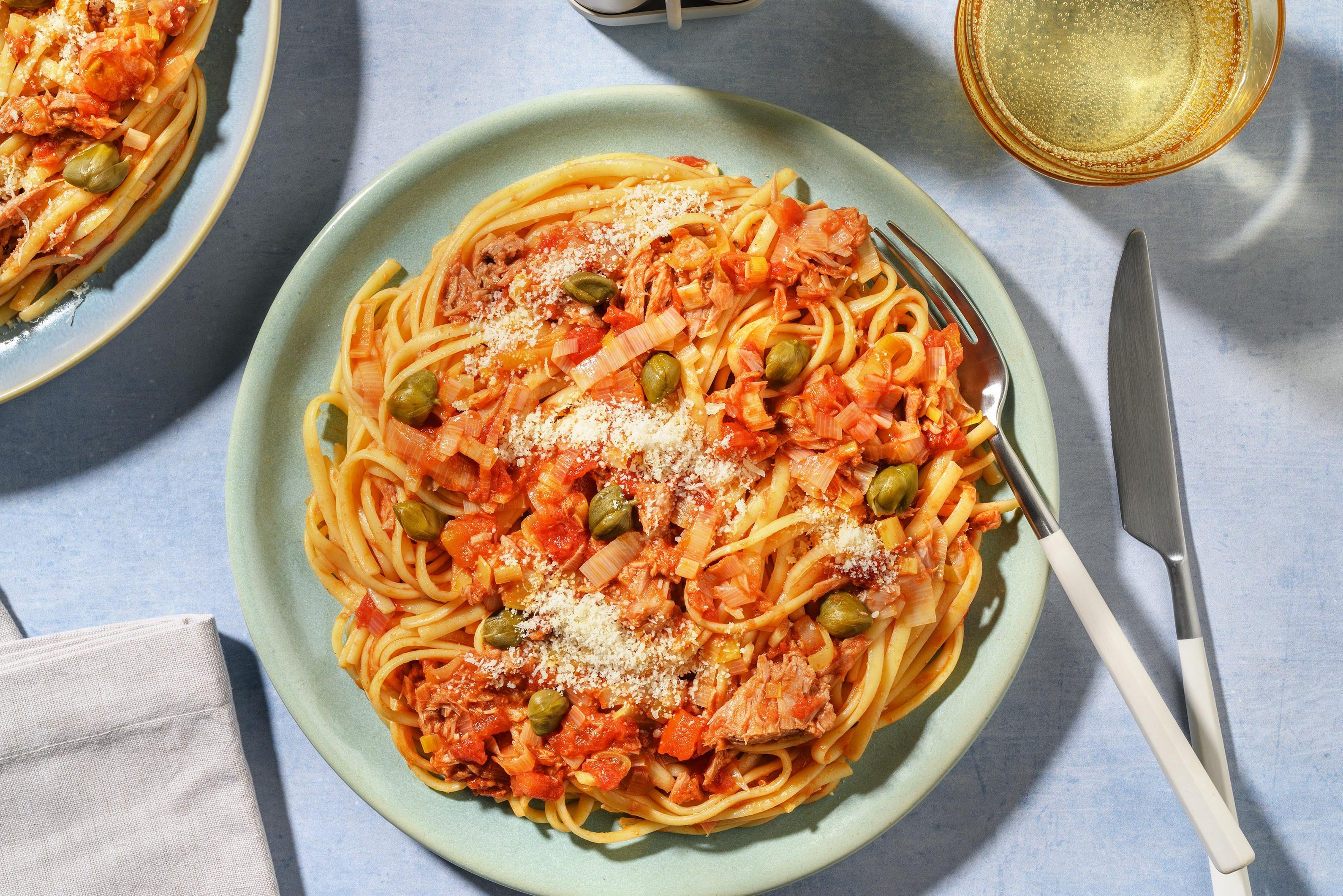 Frische Linguine mit Thunfisch