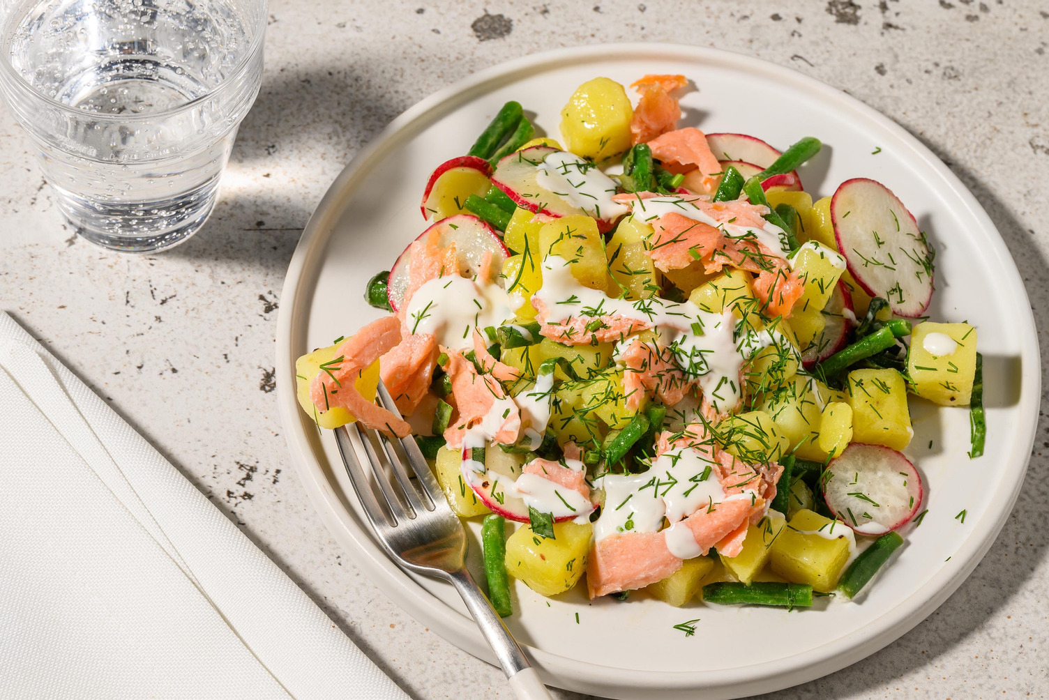 Salade de pommes de terre au saumon fumé